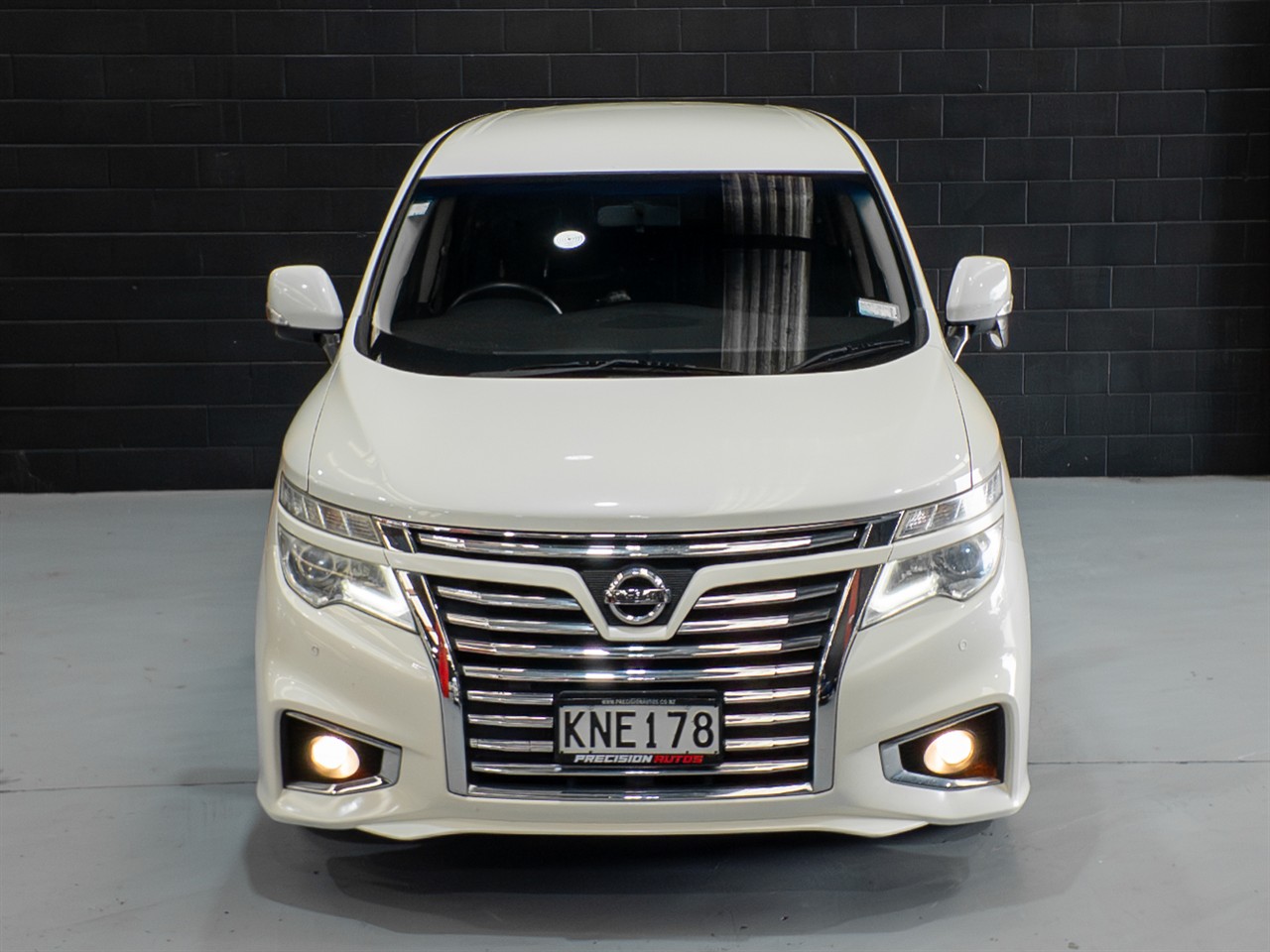 2014 Nissan Elgrand