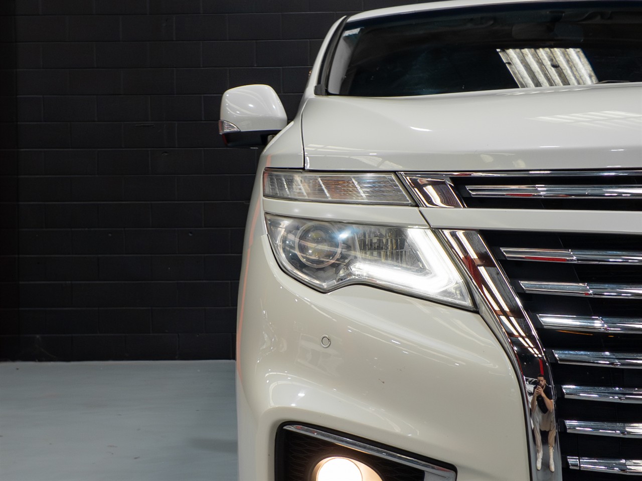 2014 Nissan Elgrand