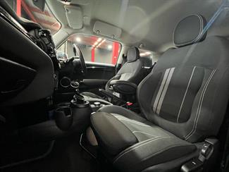 2015 Mini Cooper - Thumbnail