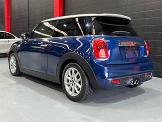 2015 Mini Cooper - Thumbnail