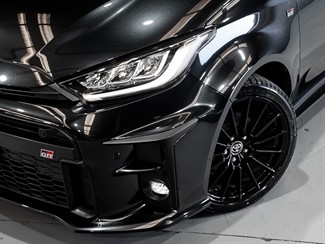 2021 TOYOTA Yaris - Thumbnail