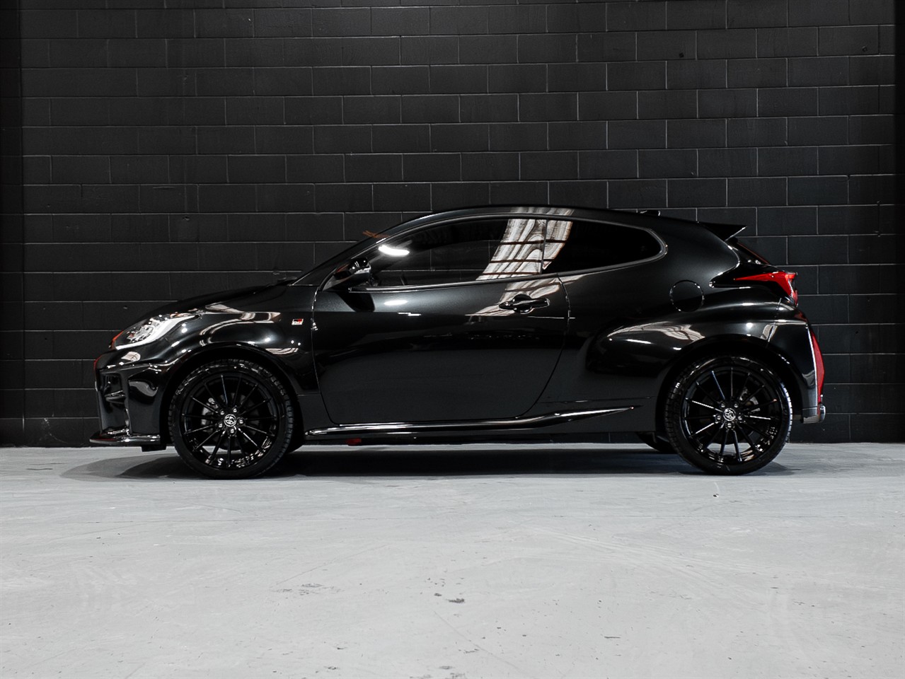 2021 TOYOTA Yaris