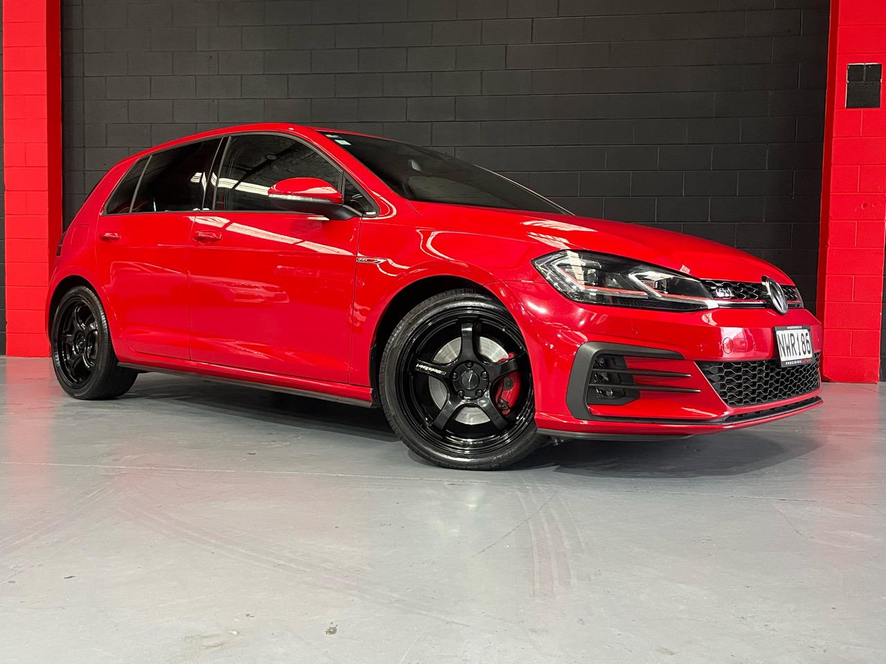 2017 Volkswagen GOLF