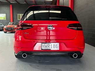 2017 Volkswagen GOLF - Thumbnail