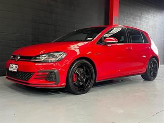 2017 Volkswagen GOLF - Thumbnail