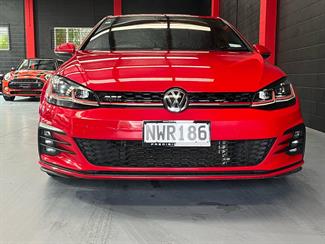 2017 Volkswagen GOLF - Thumbnail