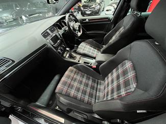 2015 Volkswagen GOLF - Thumbnail