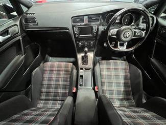 2015 Volkswagen GOLF - Thumbnail
