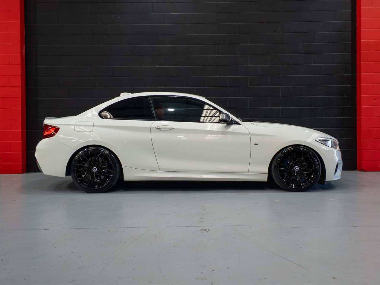 2016 BMW M235i